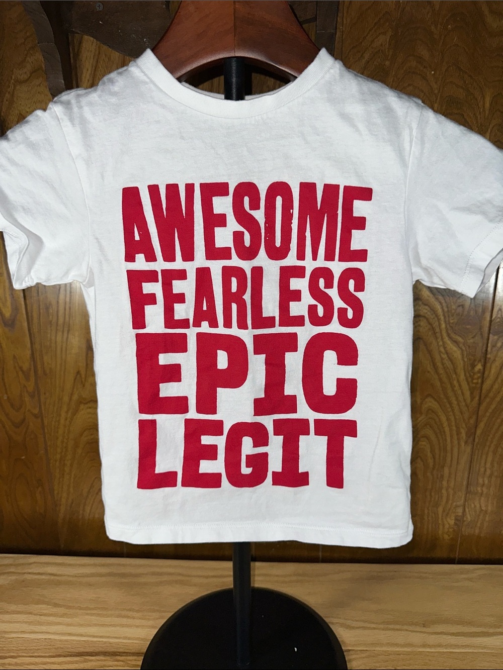 🎉Place White Short Sleeve Tee with Bold Red Text. D435
